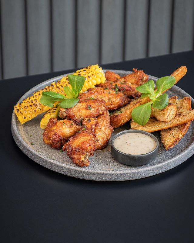 Buffalo Wings BBQ krídelká - večere v Tidly Café